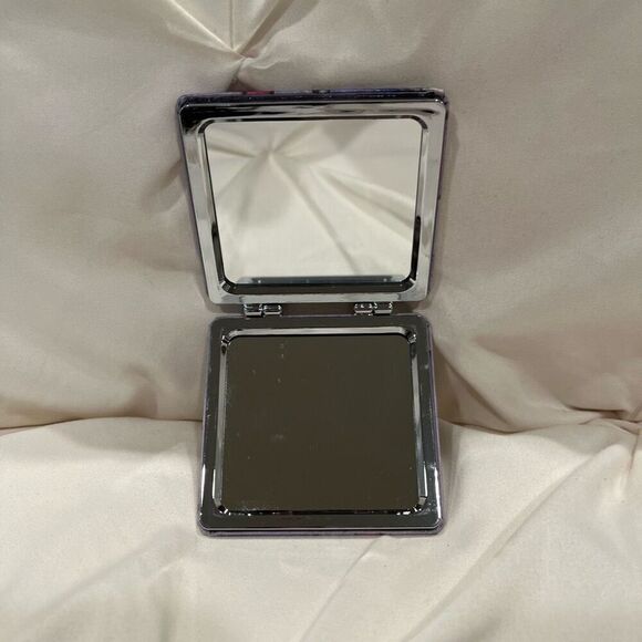 Disney Lilo & Stitch So Happy Stitch Compact Mirror Pocket Makeup Mirror NEW - Picture 4 of 4